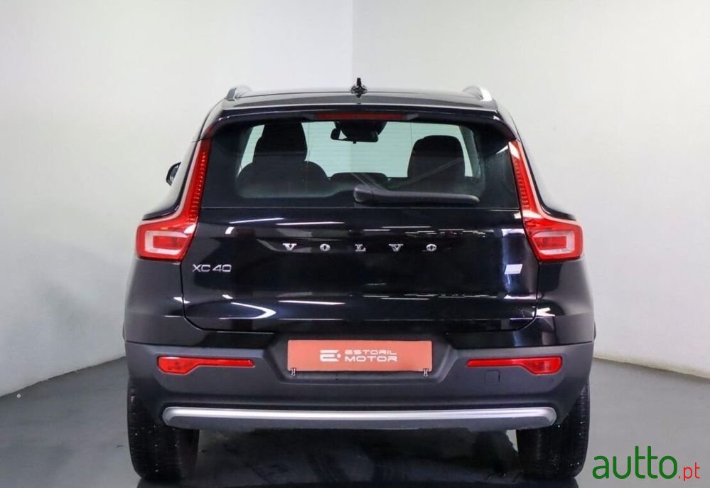 2023' Volvo Xc 40 photo #4