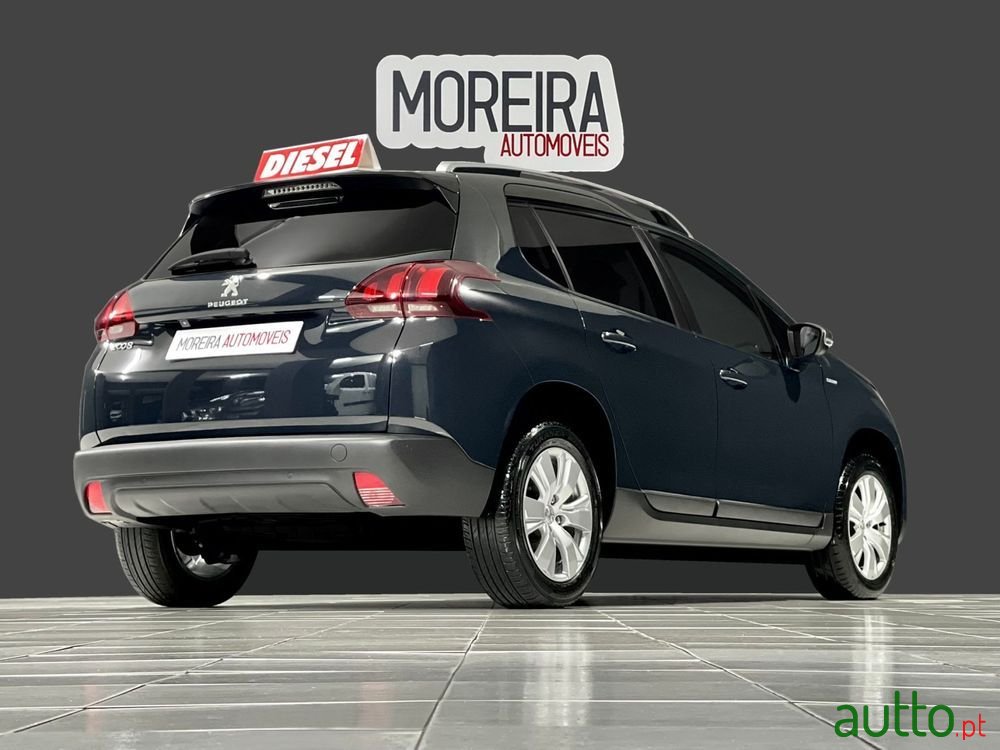 2018' Peugeot 2008 1.6 Bluehdi Style photo #3