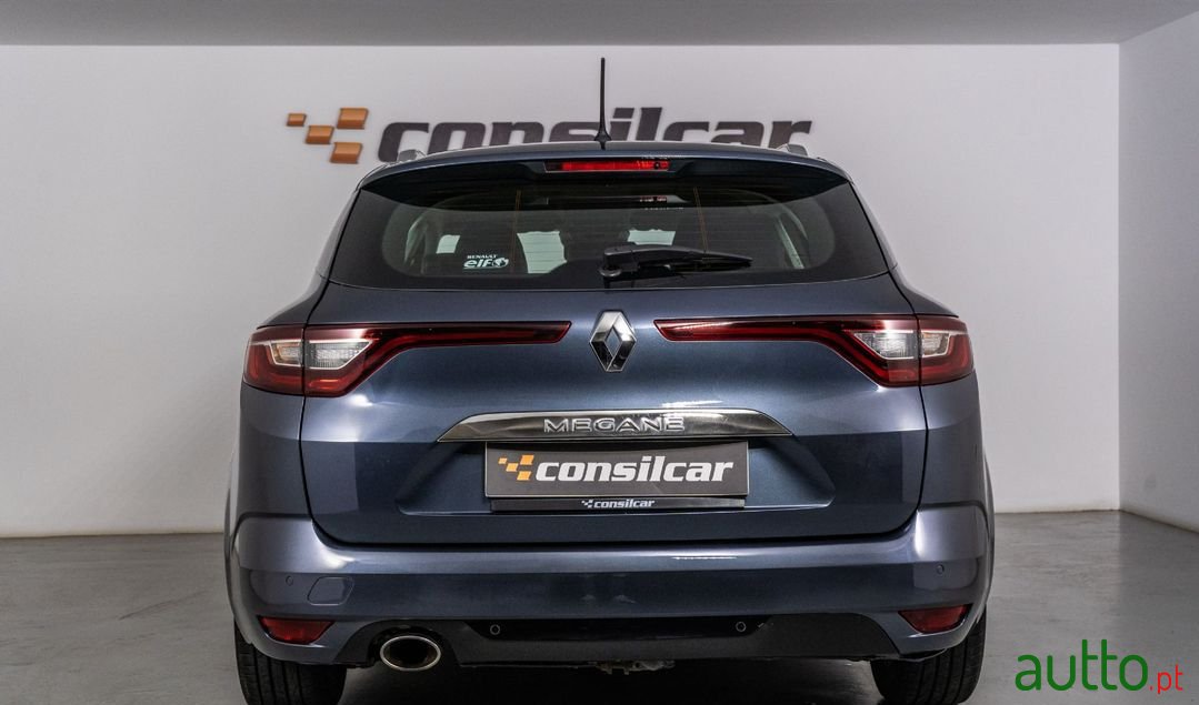 2017' Renault Megane Sport Tourer photo #4