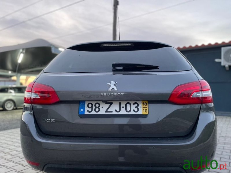 2019' Peugeot 308 photo #6
