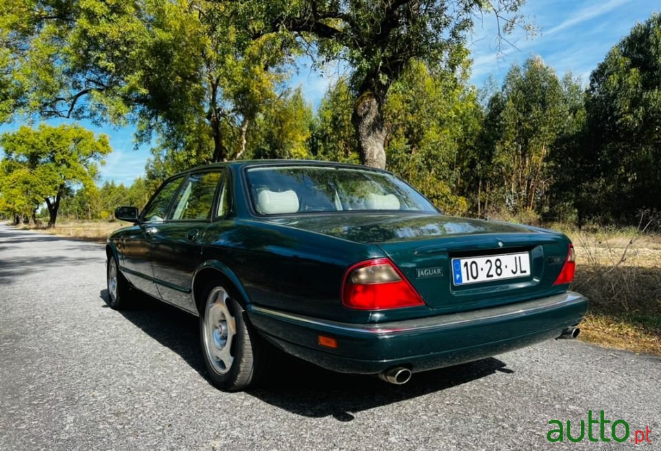 1997' Jaguar XJR photo #5