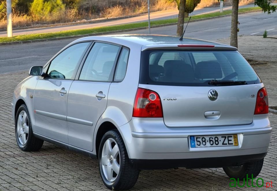 2004' Volkswagen Polo photo #3