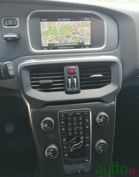 2014' Volvo V40 photo #3