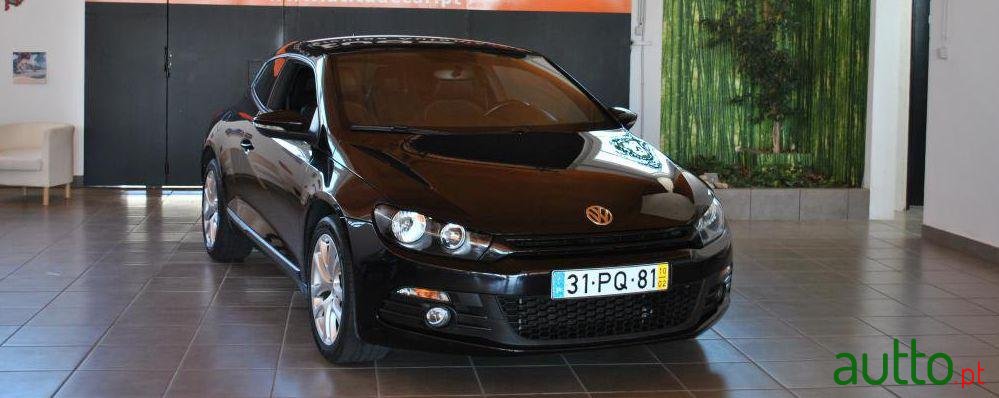 2010' Volkswagen Scirocco 2.0 TDi Sport photo #2