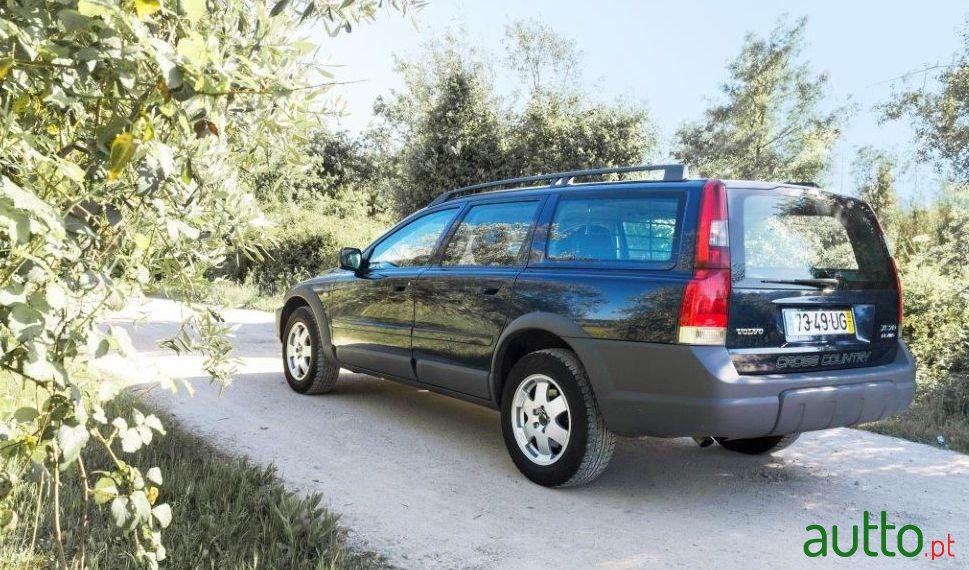 2002' Volvo Xc-70 D5 Awd photo #1