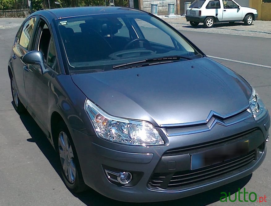 2009' Citroen C4 photo #6
