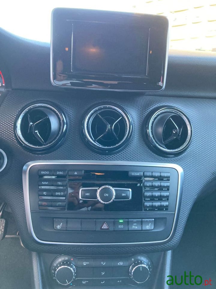 2009' Mercedes-Benz A-Class photo #5