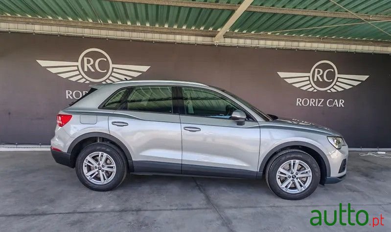 2021' Audi Q3 45 Tfsie S Tronic photo #3