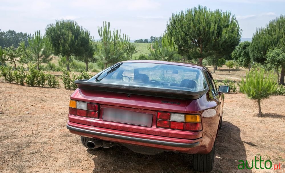 1982' Porsche 944 photo #6