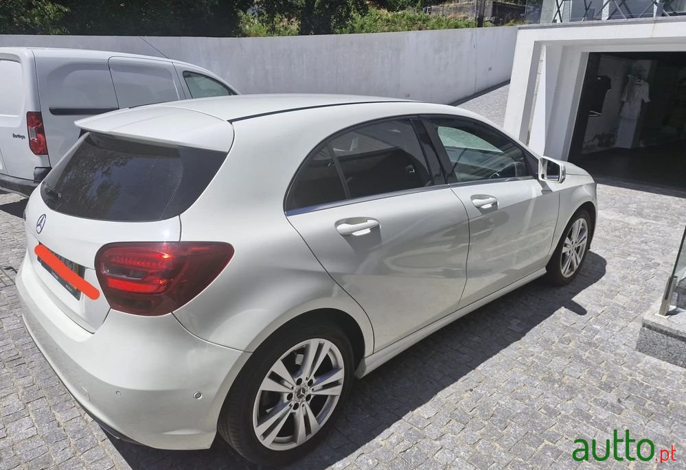 2018' Mercedes-Benz Classe A D photo #2