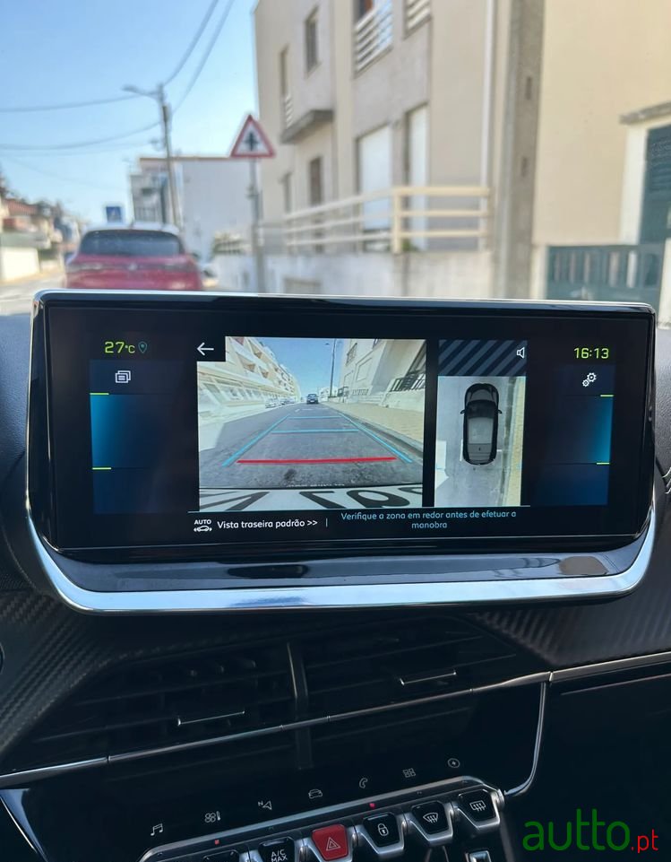 2021' Peugeot e-208 50 Kwh Gt photo #6