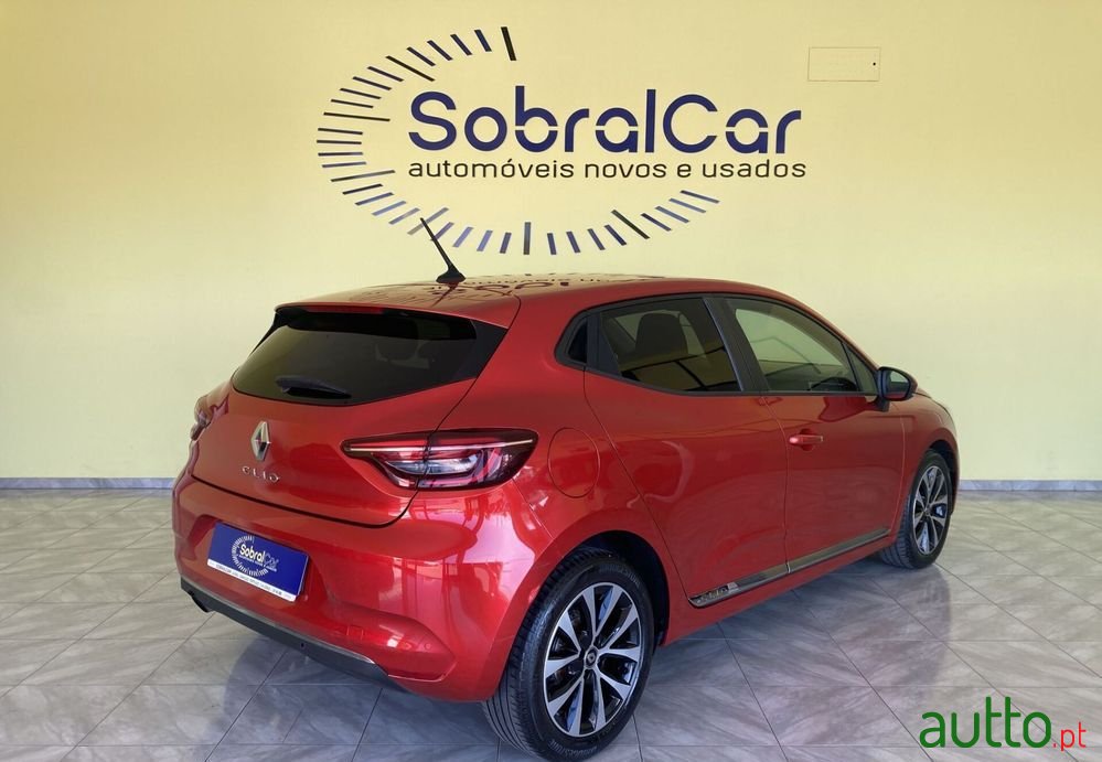 2021' Renault Clio photo #4
