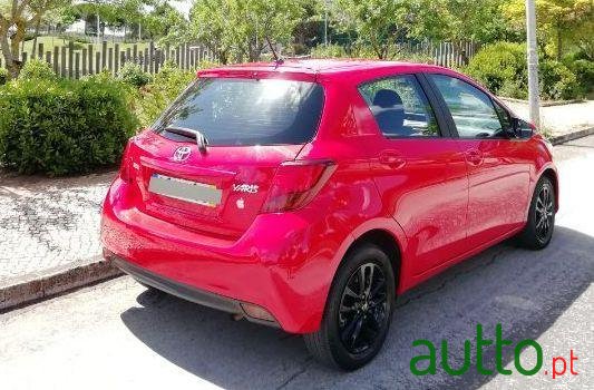 2016' Toyota Yaris photo #3