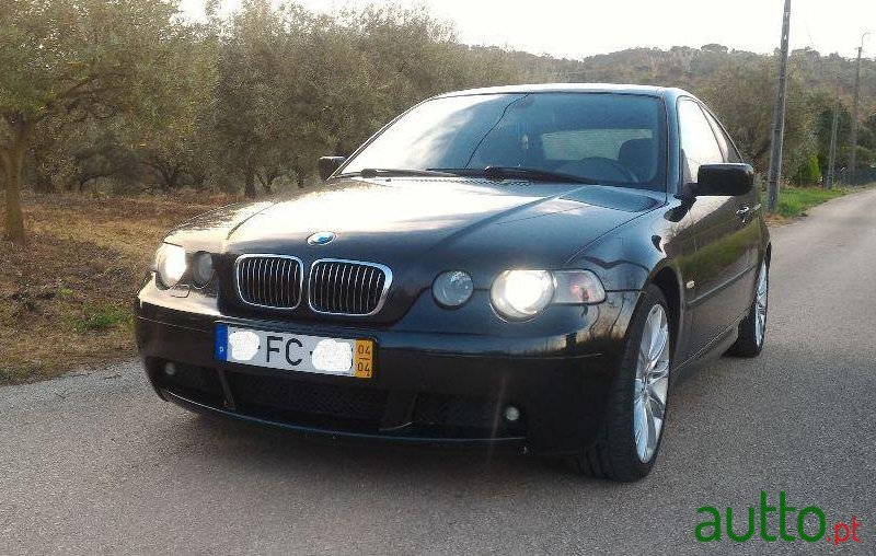 2004' BMW 320 Compact Td photo #3