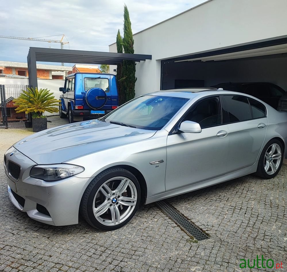 2012' BMW Série 5 D Pack M Auto photo #2