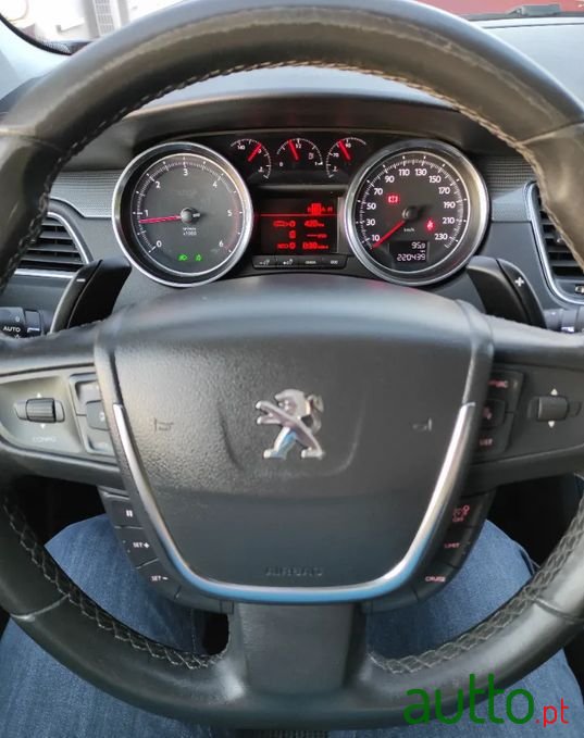 2011' Peugeot 508 Sw photo #6