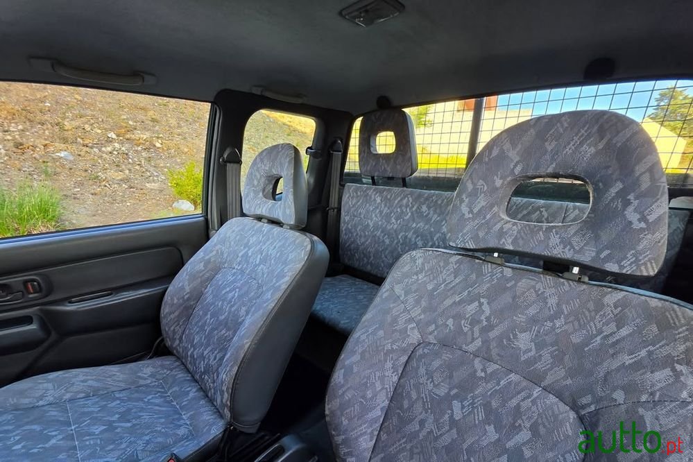 2001' Mitsubishi L200 2.5 Td Club 3L photo #6