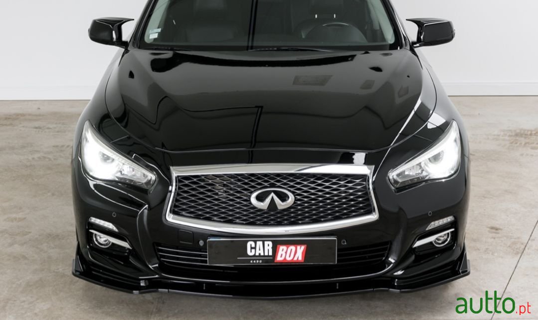 2016' Infiniti Q50 photo #4