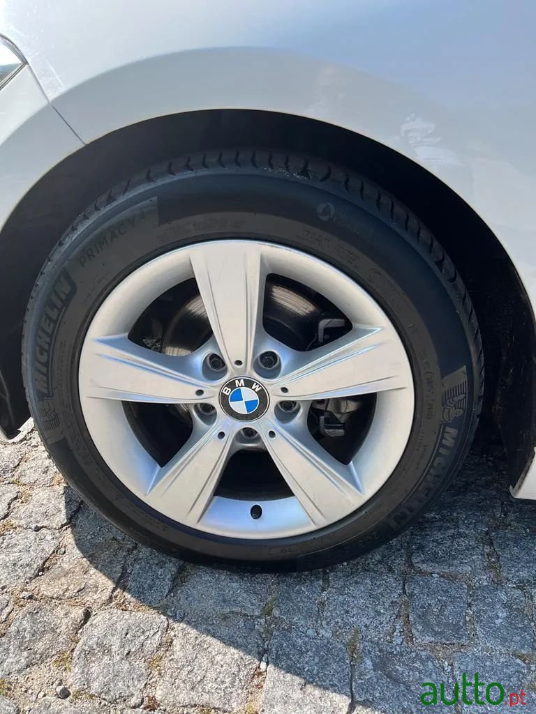 2012' BMW 116 photo #5