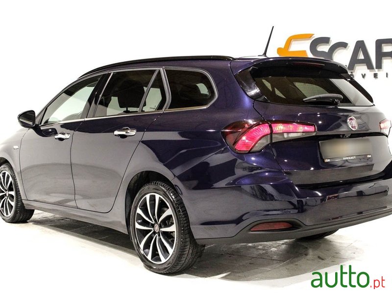 2018' Fiat Tipo Station Wagon photo #3