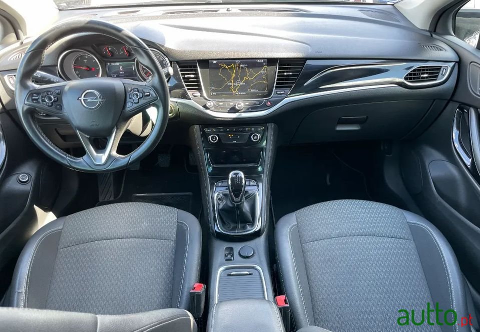 2017' Opel Astra Sports Tourer photo #6