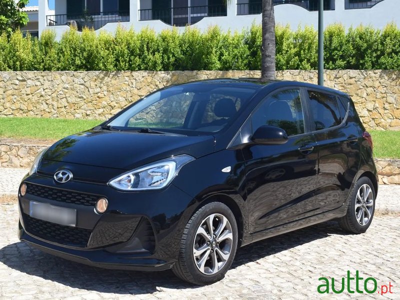 2019' Hyundai i10 photo #1