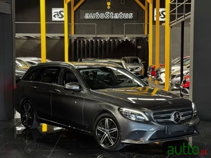 2020' Mercedes-Benz Classe C photo #1