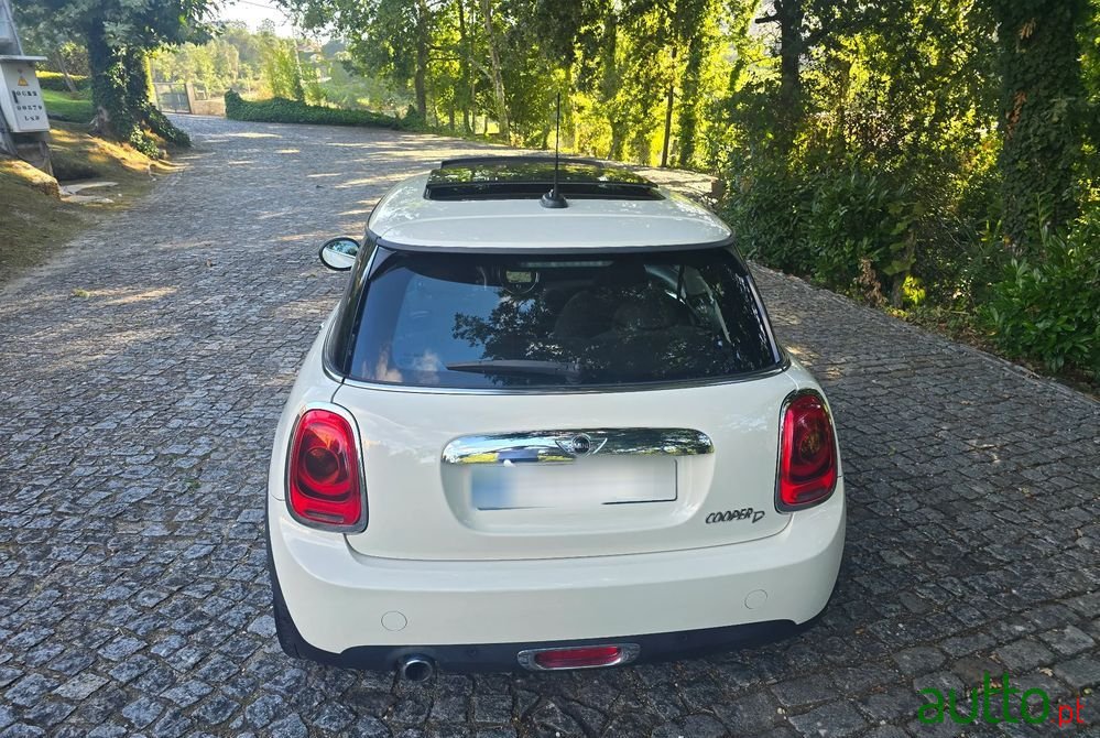 2016' MINI Cooper D 3 Portas photo #3