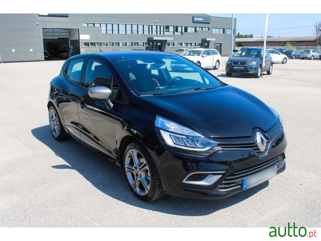 2017' Renault Clio photo #2