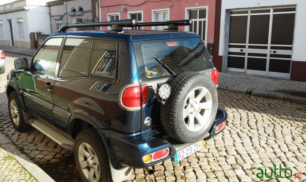 2004' Nissan Terrano photo #2