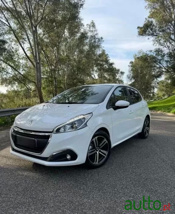 2018' Peugeot 208 photo #1