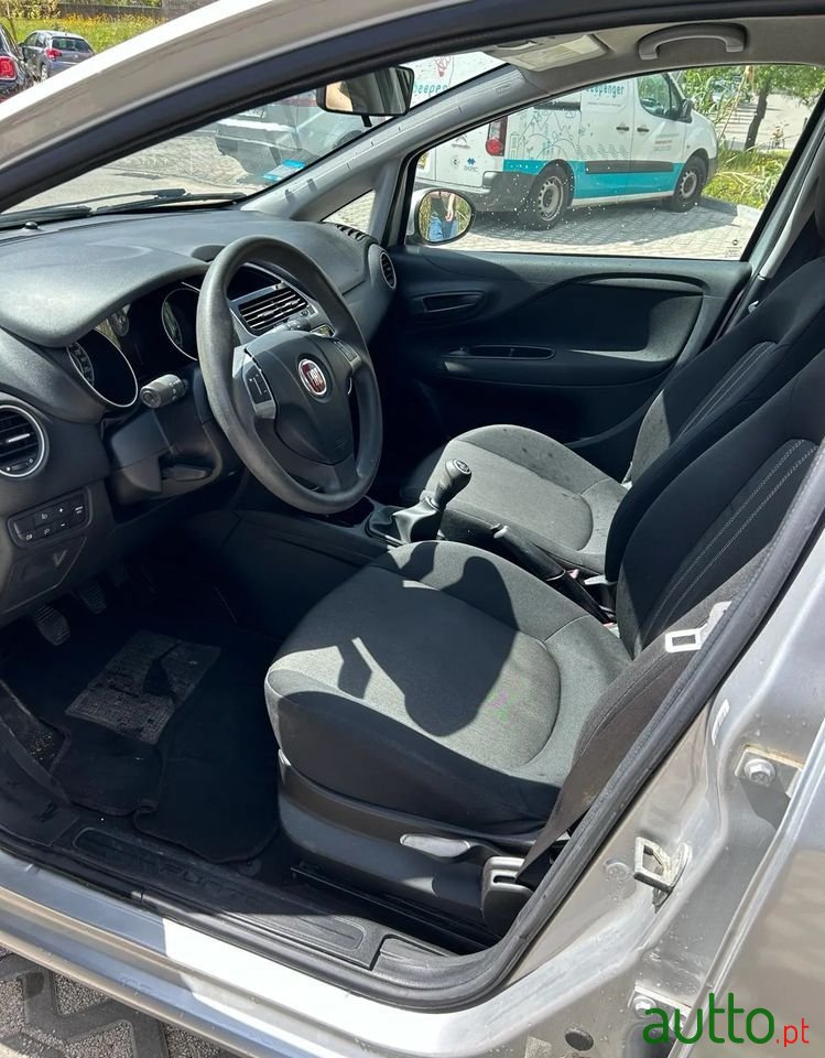 2014' Fiat Punto 1.3 M-Jet Easy S&S photo #6