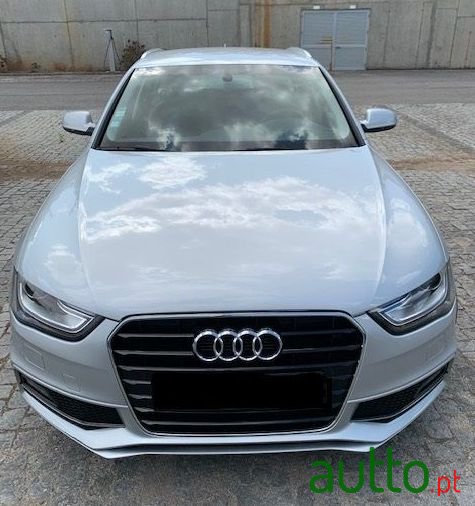 2014' Audi A4 Avant photo #2