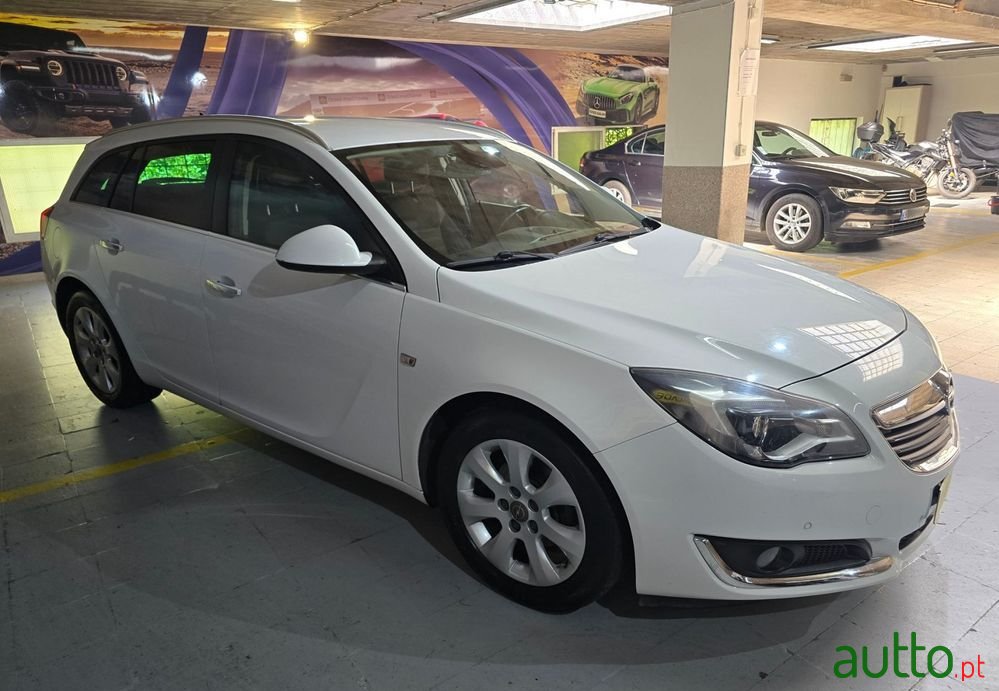 2016' Opel Insignia Sports Tourer photo #2