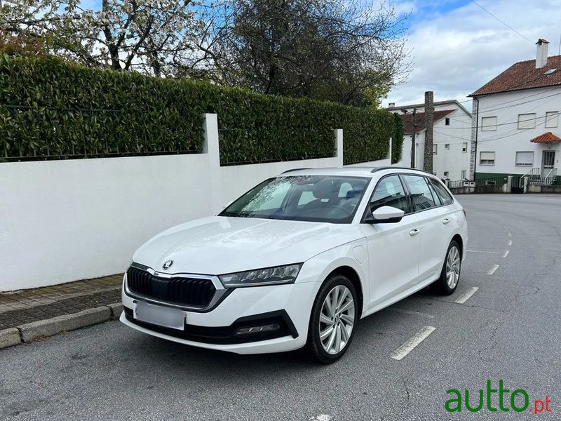 2021' Skoda Octavia Break photo #1