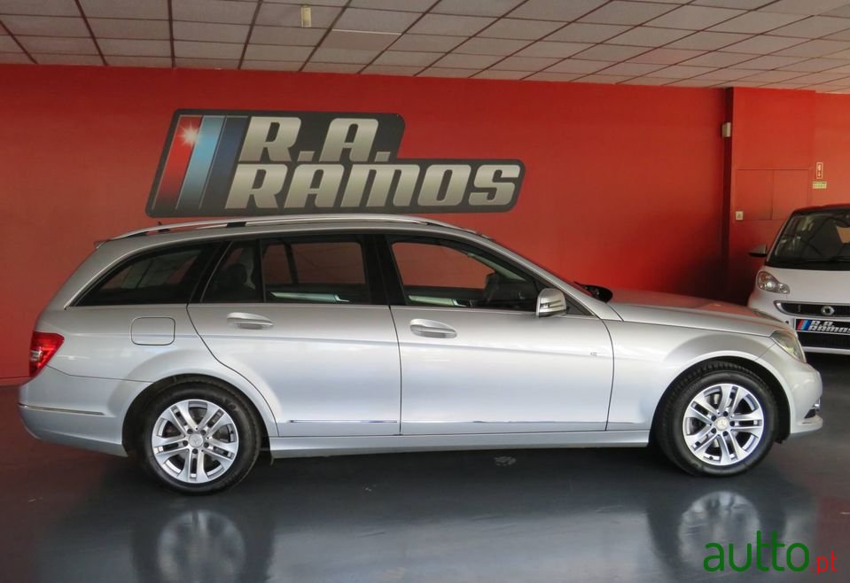 2014' Mercedes-Benz C-220 photo #4