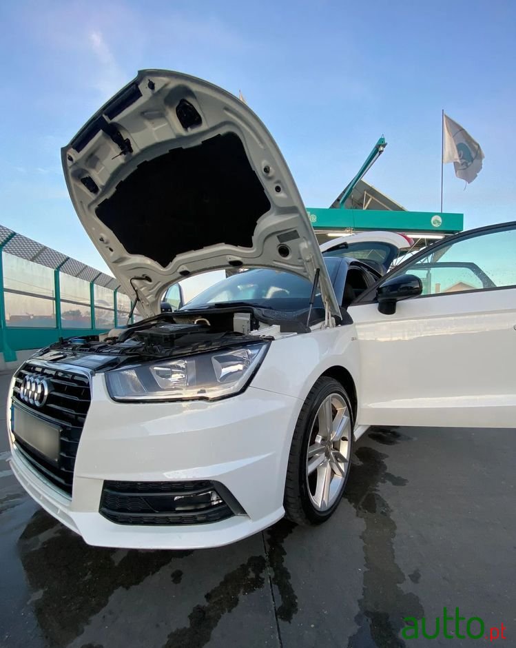 2016' Audi A1 Sportback photo #4