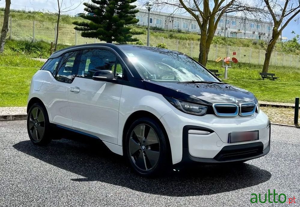 2020' BMW Série I 120Ah photo #5