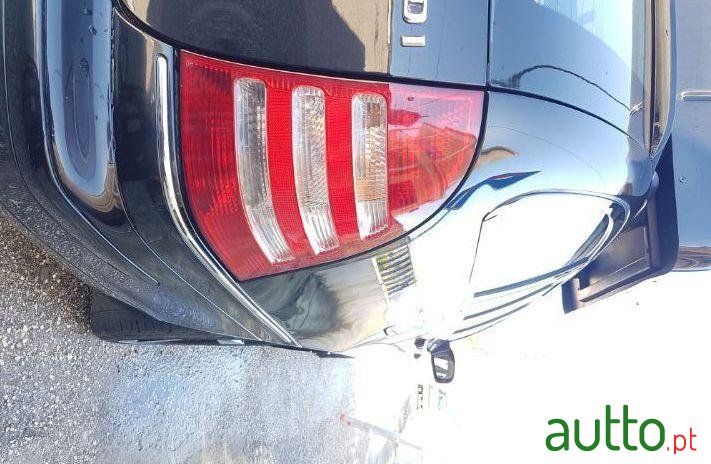 2005' Mercedes-Benz 220 photo #1