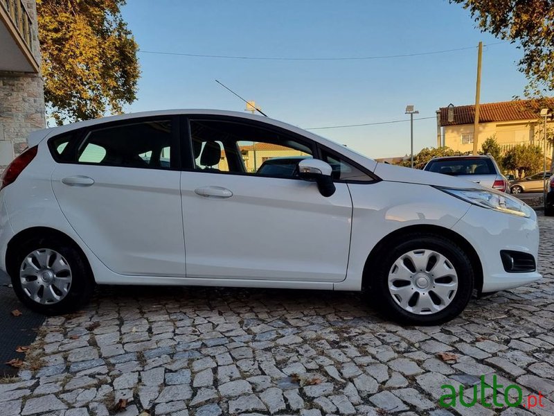 2017' Ford Fiesta 1.5 Tdci Titanium photo #5