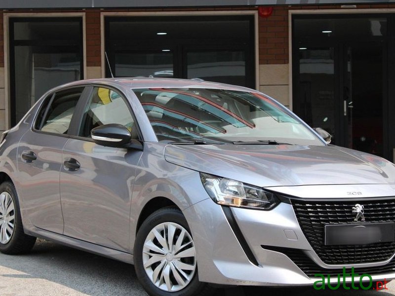 2020' Peugeot 208 photo #6