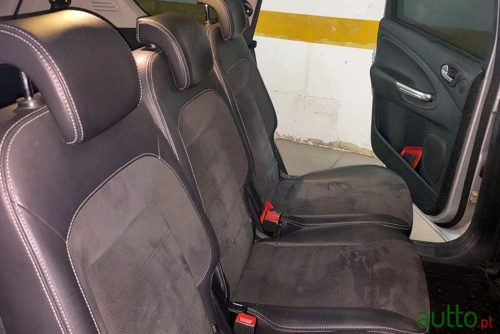 2014' Ford S-Max photo #4