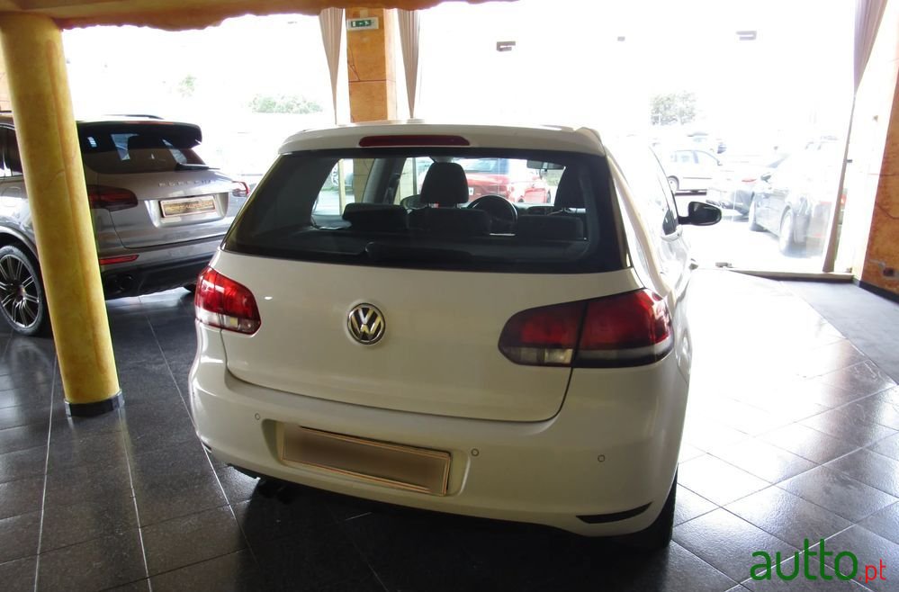 2012' Volkswagen Golf photo #5