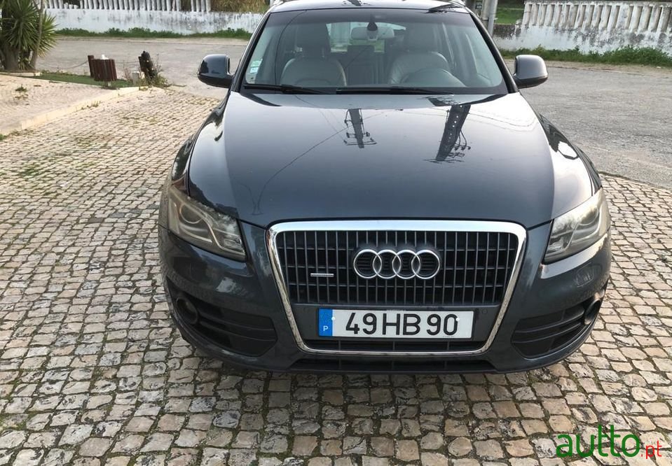 2008' Audi Q5 photo #1