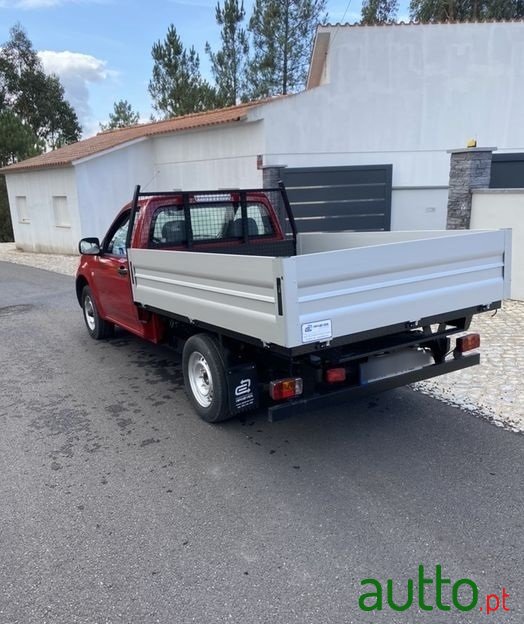 2009' Isuzu D-Max photo #5