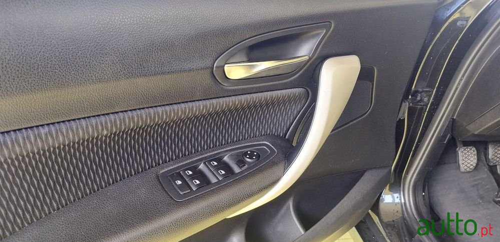 2015' BMW Série 1 D Efficientdynamics photo #4
