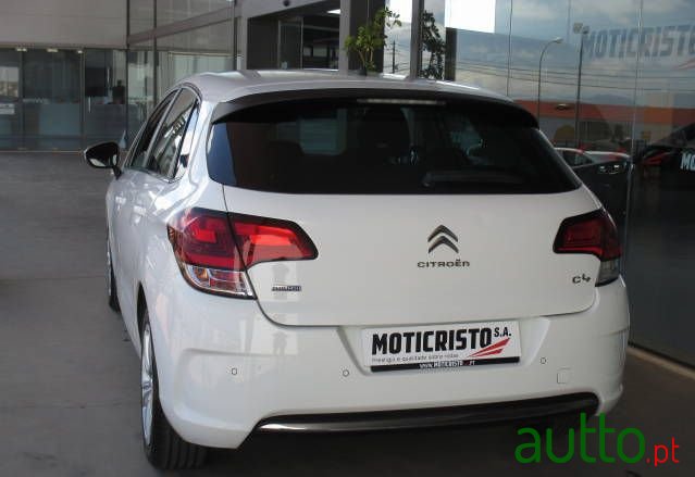 2016' Citroen C4 photo #4