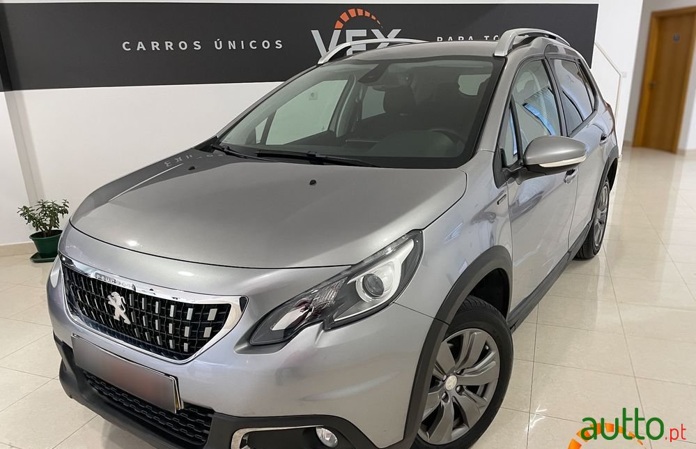2019' Peugeot 2008 photo #1