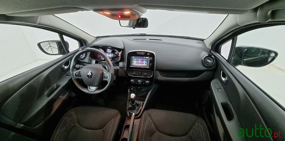 2019' Renault Clio 0.9 Tce Limited photo #3