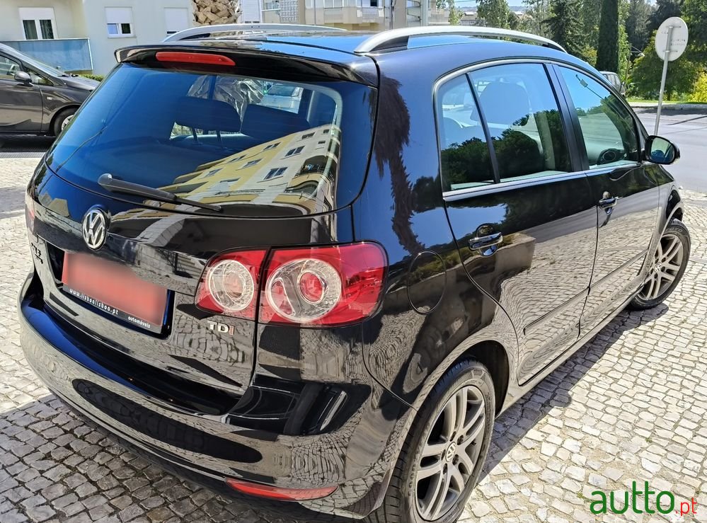 2013' Volkswagen Golf Plus photo #3